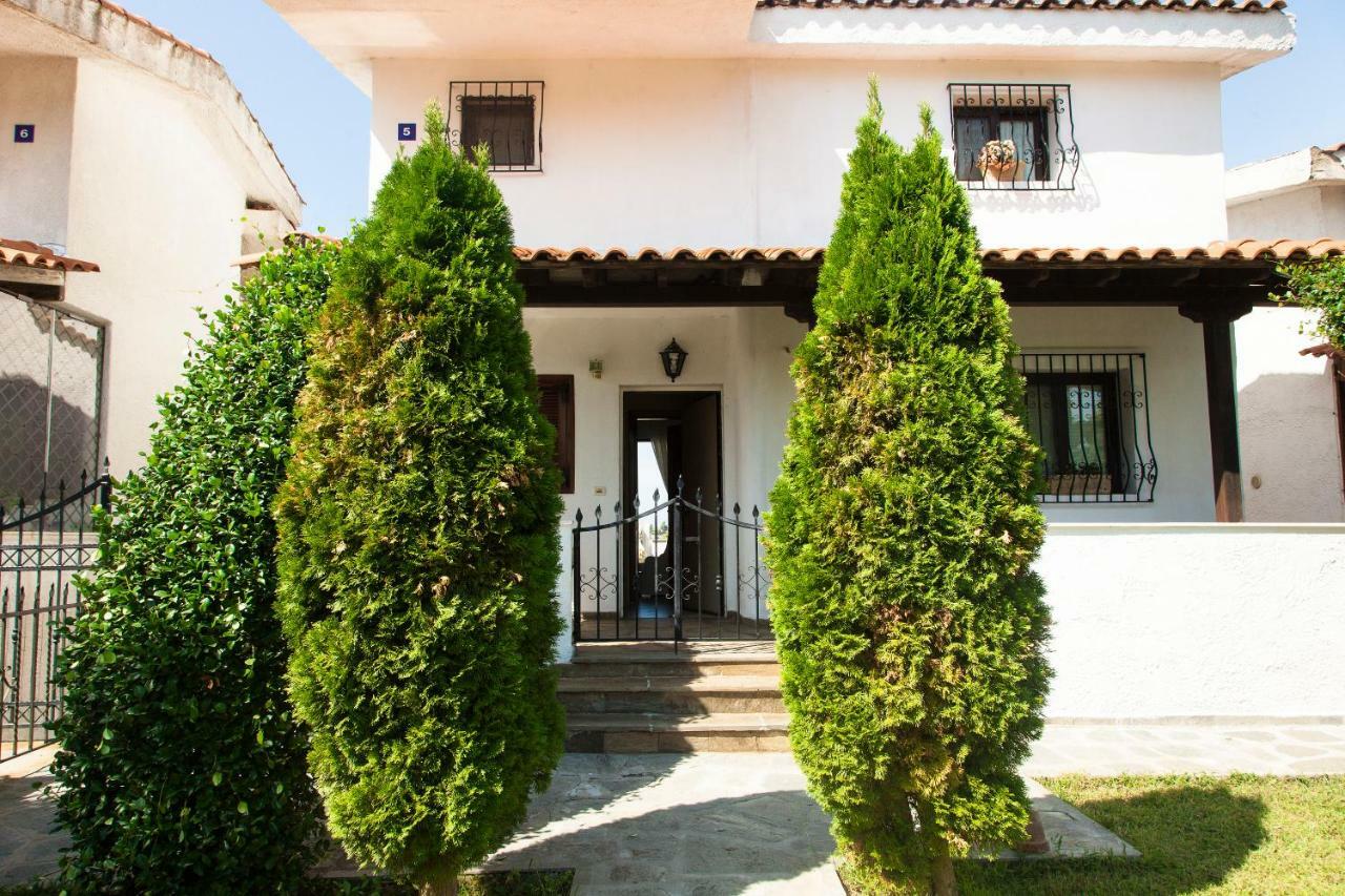 Elani Beautiful Villa Сивири Екстериор снимка