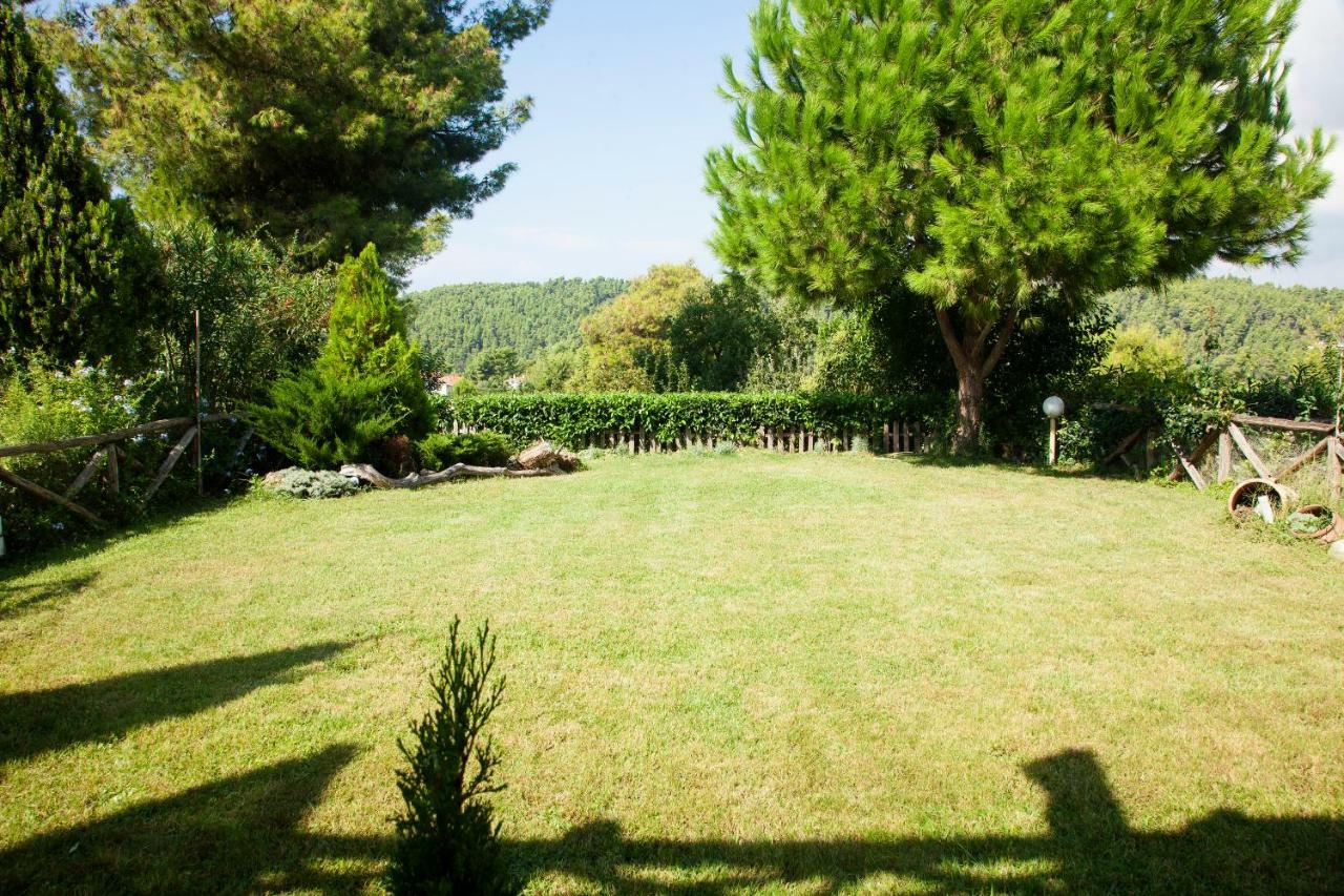 Elani Beautiful Villa Сивири Екстериор снимка
